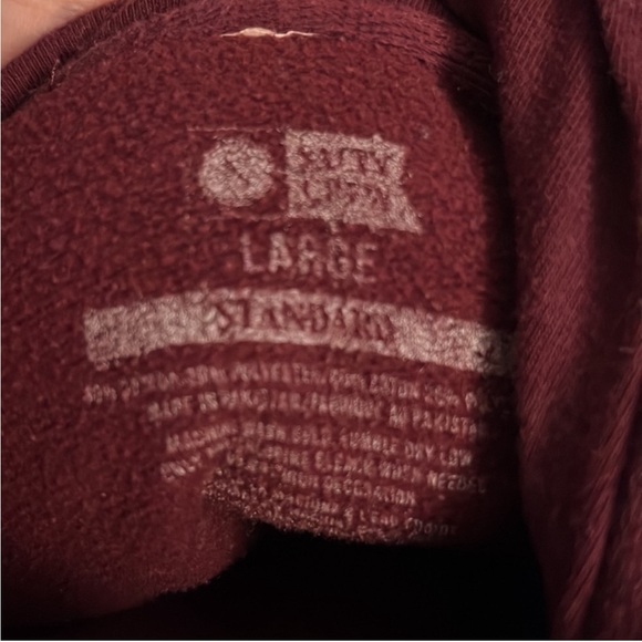 Men’s Large Salty Crew sweatshirt - Picture 2 of 3